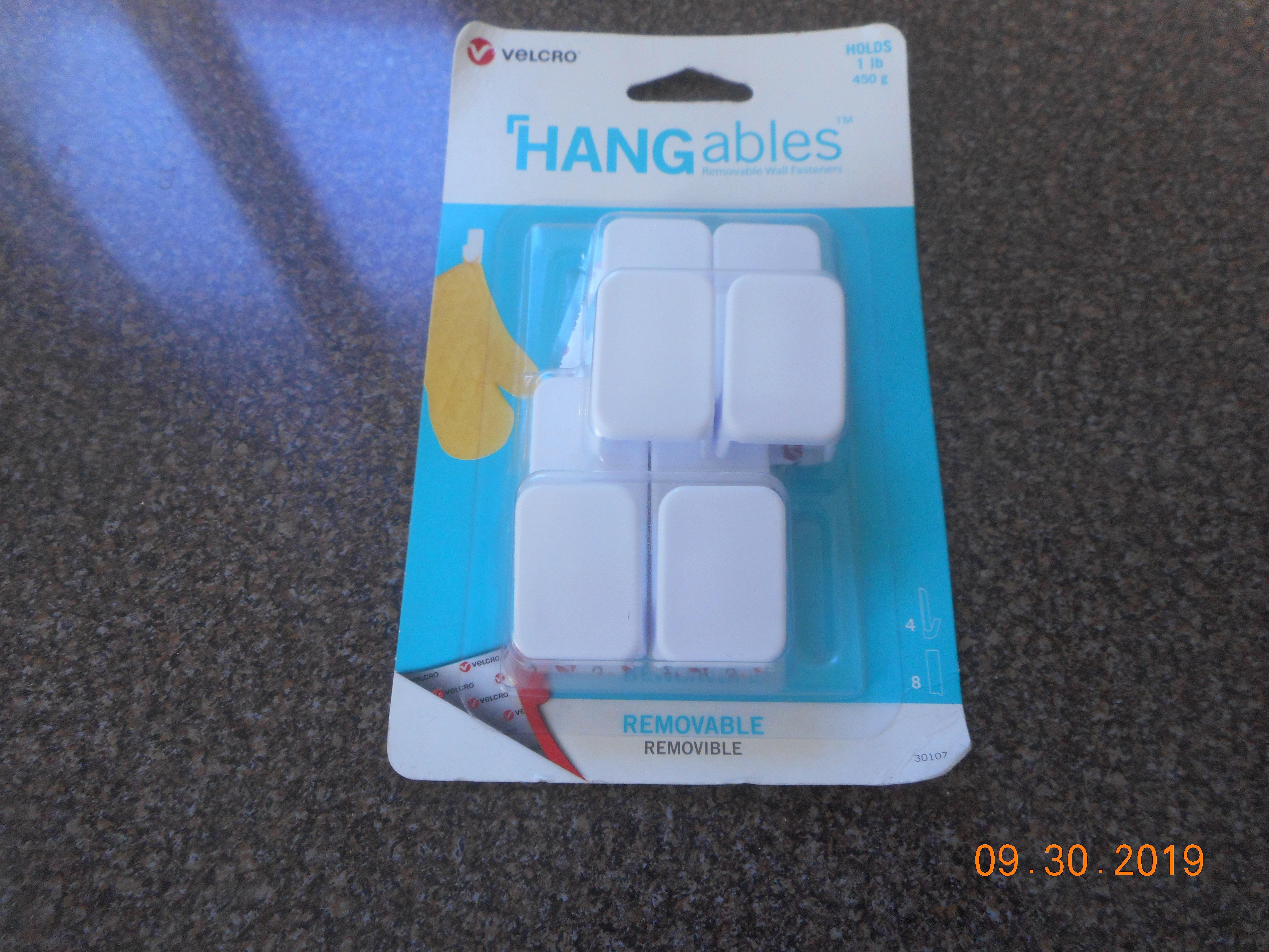 VELCRO Brand HANGables