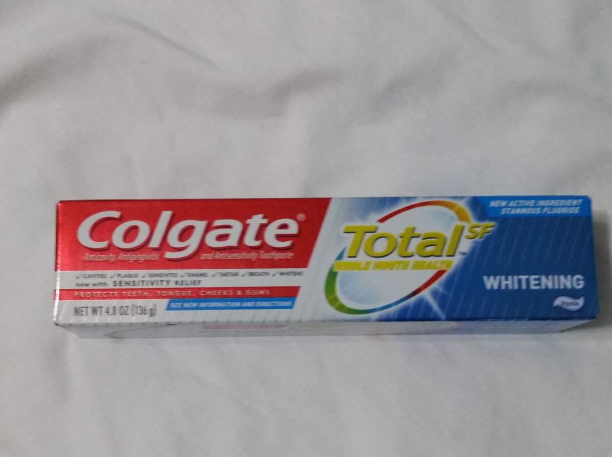 Colgate SF toothpaste box