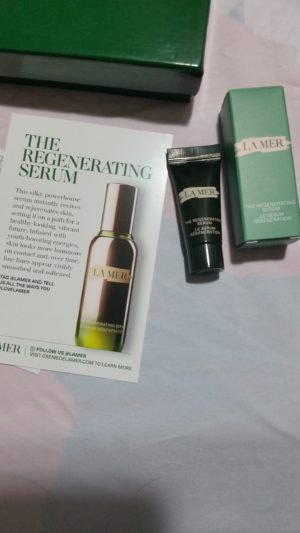 LA MER The Regenerating Serum with box and note card