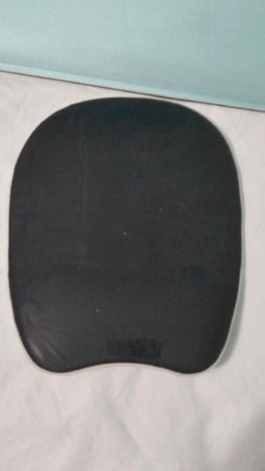 mouse pad has anti-slip bottom