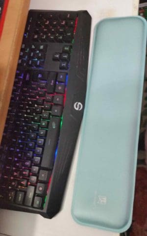 wrist pad with keyboard