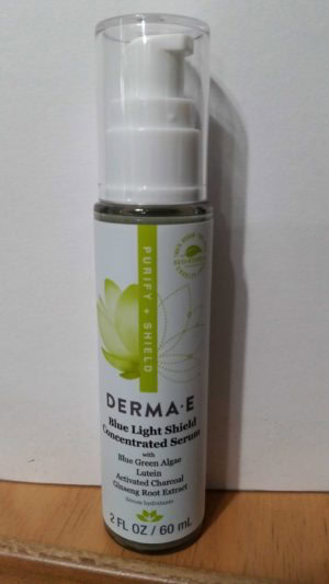 Derma-e Blue light shield concentrated serum bottle