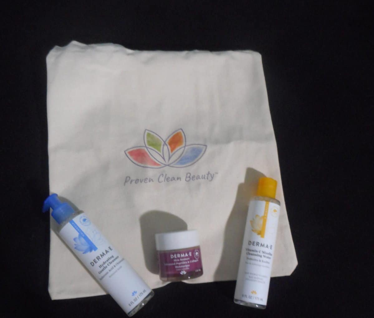 Derma-E skincare products with tote bag