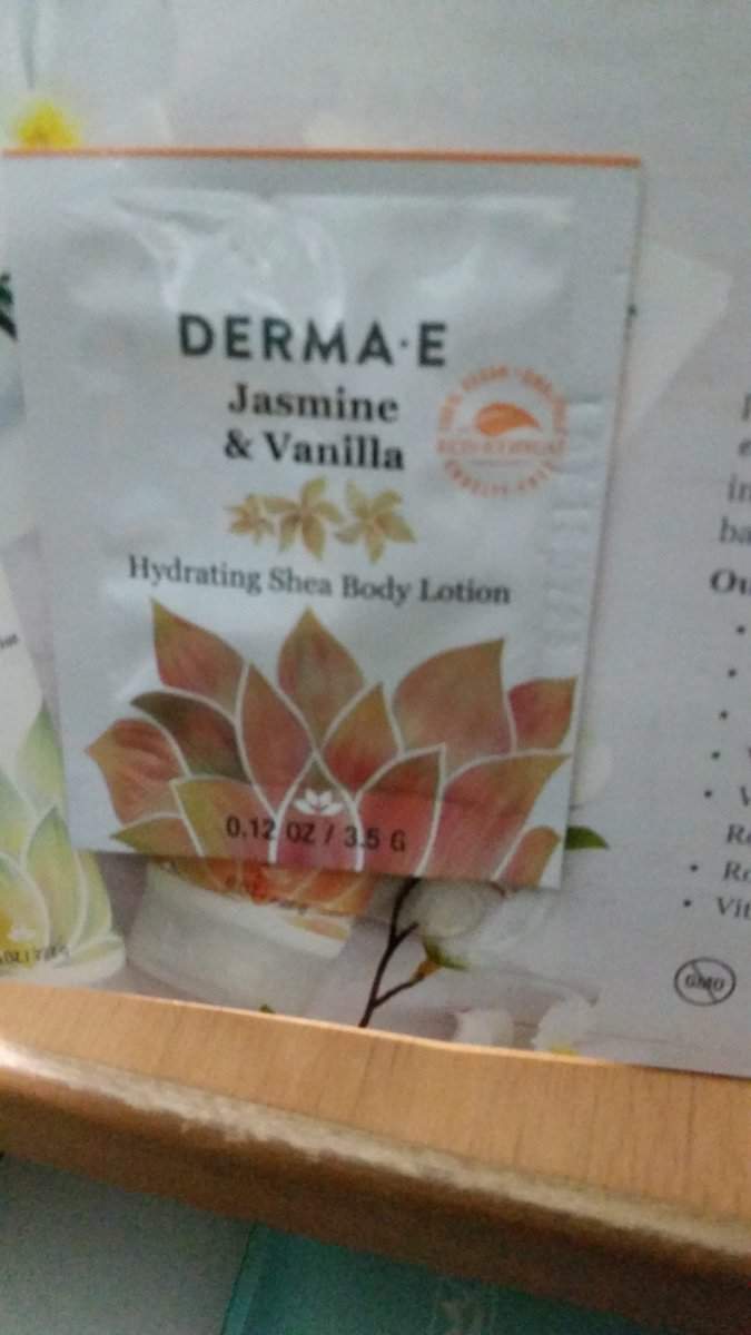 Derma E jasmine & vanilla lotion packet