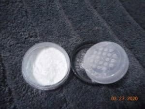 NYX PROFESSIONAL MAKEUP Studio Finishing Powder open protector lid removed