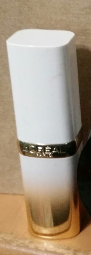 L'Oreal Age perfect lipstick tube