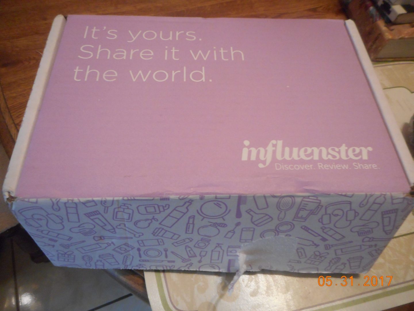 Influenster box caption on box it's yours,. Share it with the world Influenser discover review share
