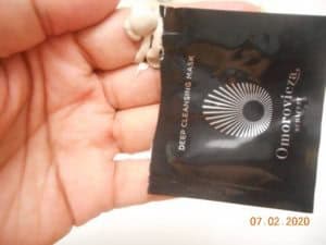 Omorovicza deep cleansing mask sample pack. clay mas in hand