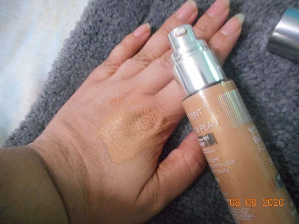 it Cosmetics your skin but better+skincare bottle. Tan Neutral 42. Pump top on bottle.