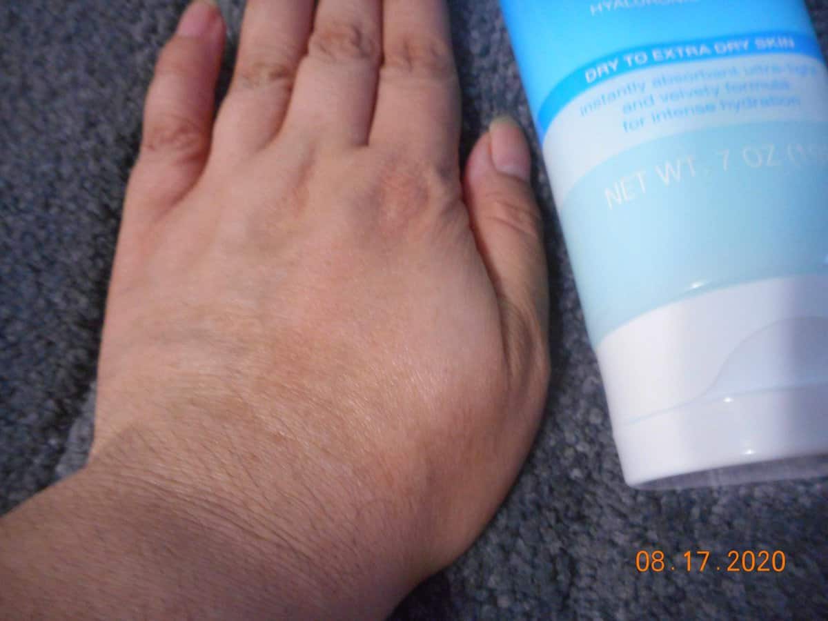 Neutrogena® Hydro Boost Whipped Body Balm . Body Balm absorbed into my hand.