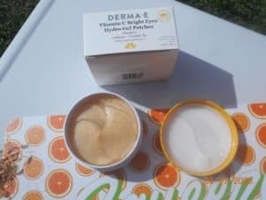 Derma-E vitamin c bright eyes hydro gel patches box with containter. lid removed.