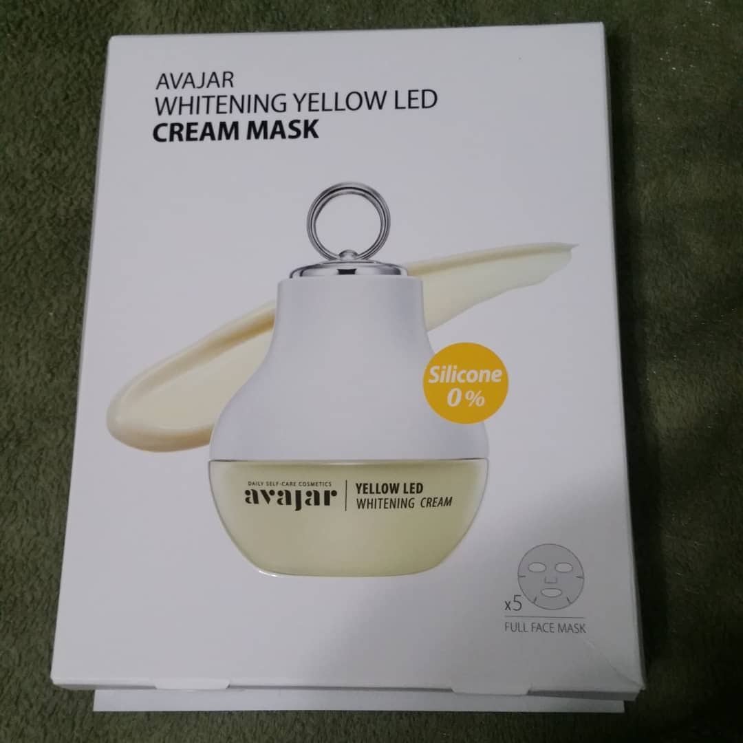 AvaJar whitening Yellow LEd Cream Mask box.