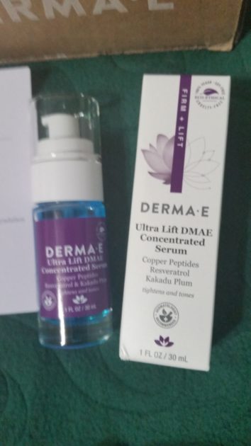 Ultra Lift DMAE Concentrated Serum bottle with box.