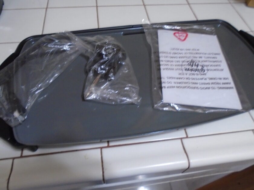 Greenlife healthy XL Griddle with instruction manual and cord.