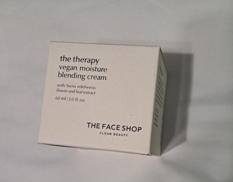 The face shop the therapy vegan moisture blending cream box.